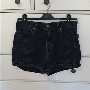 American Eagle Mom Short Black